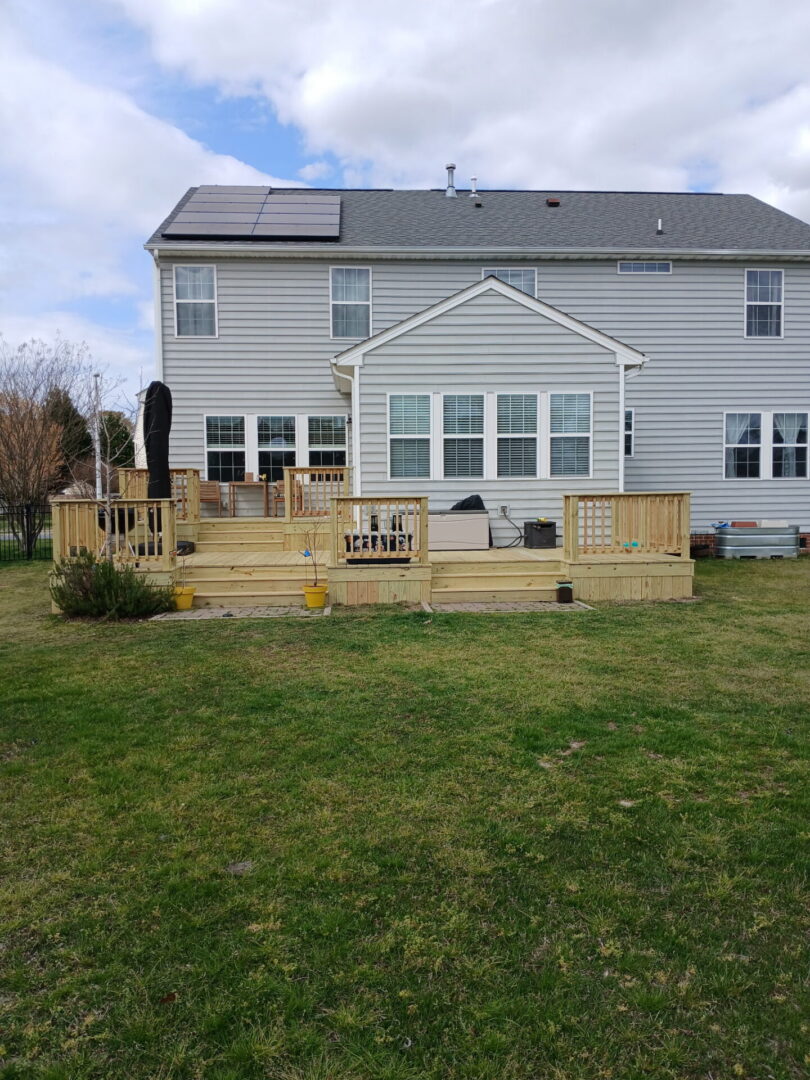 Trex deck builder and deck replacement in Hampton Roads